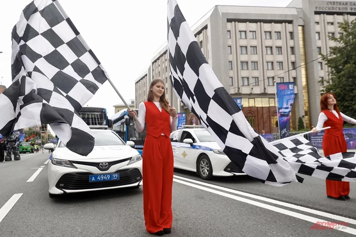 Бесшумные и маневренные. Москва показала все виды электротранспорта