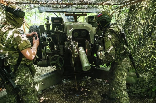 Боевая работа артиллерийского расчета гаубицы Д-30 на запорожском направлении