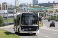 Общественный транспорт, машины скорой помощи, экстренных и коммунальных служб и аграрии обеспечены топливом полностью.