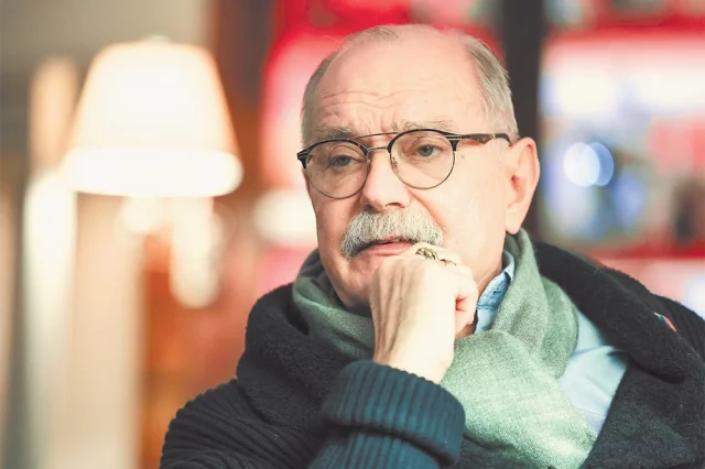 Как актёра, признаётся Никита Сергеевич, в кино его в ближайшее время не увидят. А вот над сценарием нового фильма он работает.