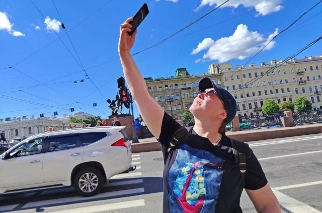 Подключайтесь к общегородской точке доступа Wi-Fi SPB_FREE.