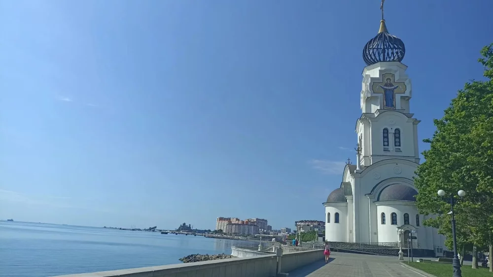 Часовня святого Николая Чудотворца — один из символов Новороссийска.