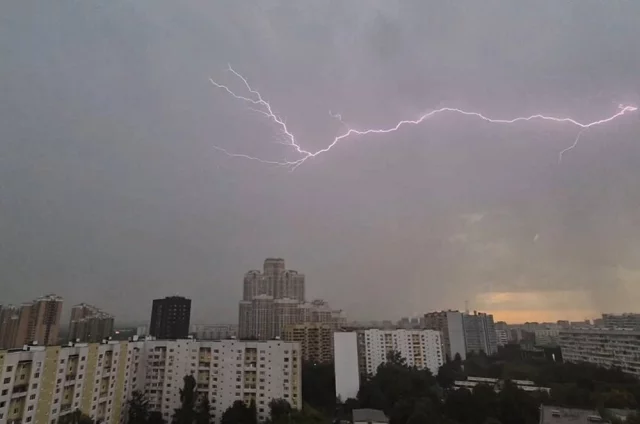 Коренной перелом в атмосфере наметится в канун выходных. 