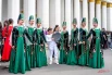 На празднике невозможно было оторваться от красивых одеяний участников. Некоторые из участников сшили свои наряды самостоятельно.