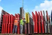 Благодаря его появлению в несколько раз сократится дорога между парком «Фили» и метро «Терехово». Она составит всего 12 минут, хотя раньше отнимала целый час. Строительные работы должны завершиться к концу 2026 года.