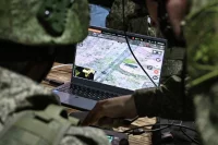Работа операторов наземного робототехнического комплекса (НРТК) «Курьер» группировки войск «Центр» в зоне СВО.