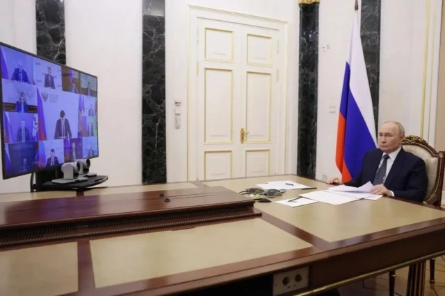 Работу энергосистемы обсудили на совещании президента Владимира Путина с членами правительства.