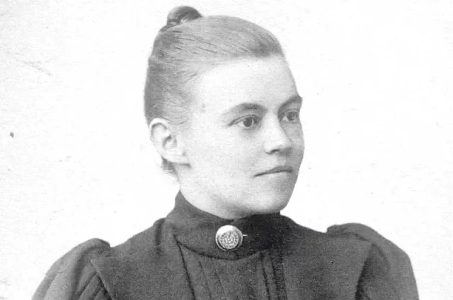 Александра Штевен.