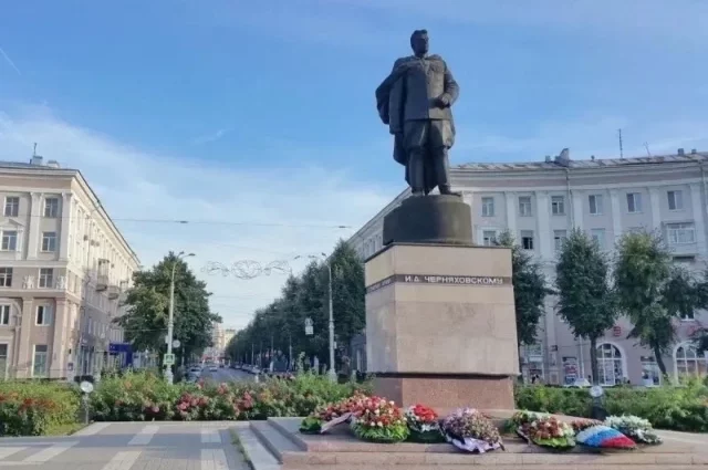 Генерал Иван Черняховский выиграл 124 сражения, и об этом не забыли его потомки. 