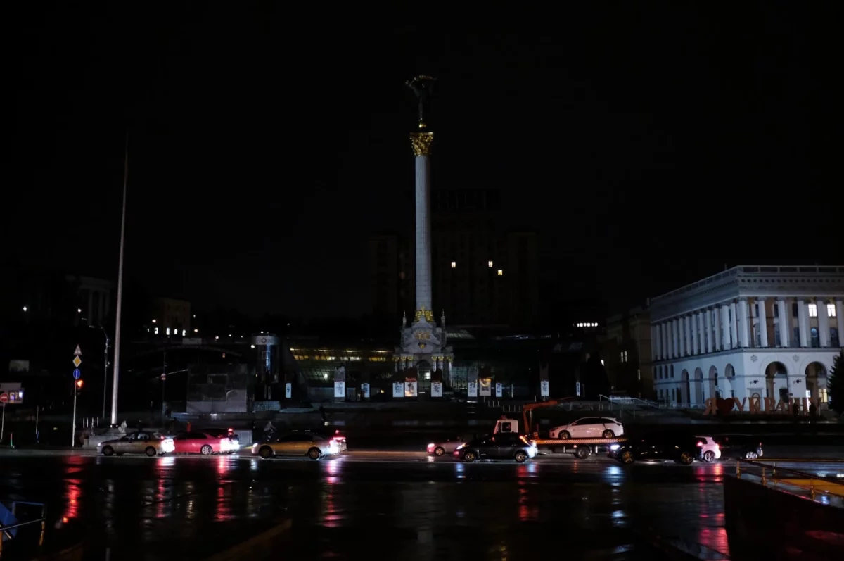 В Киеве на фоне воздушной тревоги прогремели взрывы