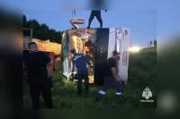 Следствие рассматривает две основные версии: водитель мог уснуть за рулём или потерять сознание. 
