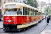 18 ретротрамваев и более 40 автомобилей проехали путь от метро «Новокузнецкая» до Чистых прудов. Уникальный вагон начала XX столетия — трамвай F — возглавил эшелон вагонов разных эпох.