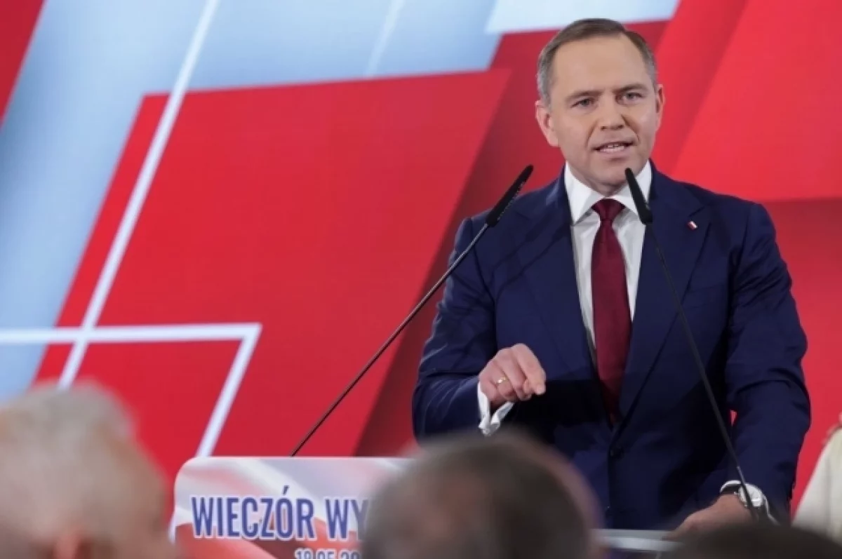 Навроцкий призвал официально запретить в Польше флаг ОУН-УПА