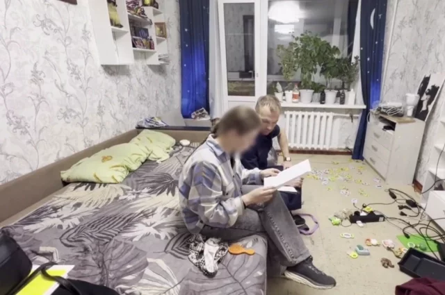 Из квартиры подозреваемой изъяли оргтехнику.