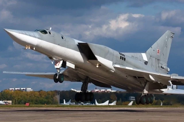 Бомбардировщик модели Ту-22М3 разбился в Иркутской области 15 июня.