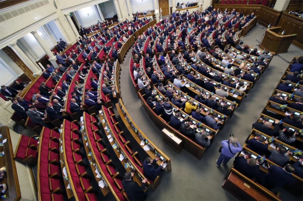 Срывал контрудары? Эксперты раскрыли, зачем меняют министра обороны Украины