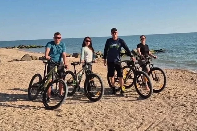 Азовское побережье давно перестало быть «диким» местом.