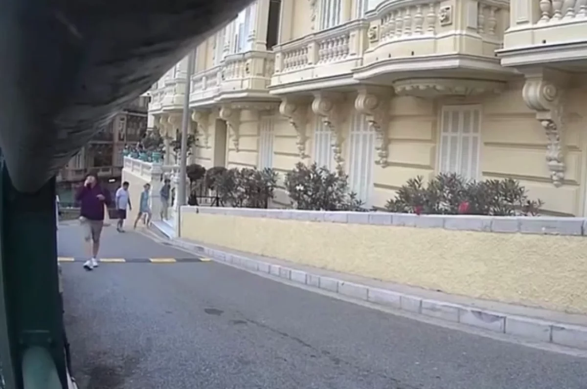 Опубликовано видео покушения на олигарха Ермолаева в Монако