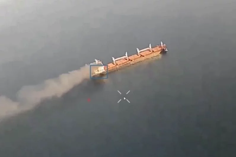 Поражение судна у острова Змеиный ВСУ в Черном море.