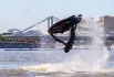 Спортсмены на аквабайках показали зрелищные пируэты на воде.