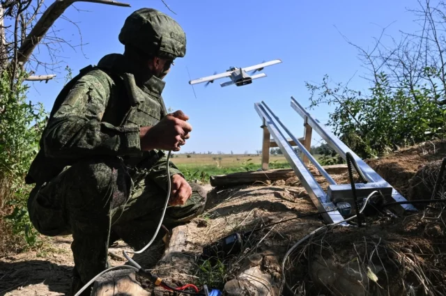 Российский военнослужащий расчета БПЛА
