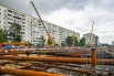 Архитектурный проект «Гольяново» посвятят космической тематике в честь расположенного рядом научно-производственного предприятия «Геофизика-Космос». Путевые стены оформят голубыми сотовыми панелями из российского металла, а светящийся подвесной потолок и колонны из нержавеющей стали создадут футуристичный образ космического корабля.