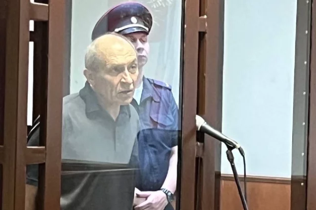 Юрий Чекин в суде. 