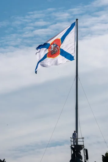 Георгиевский Военно-Морской флаг поднят! 