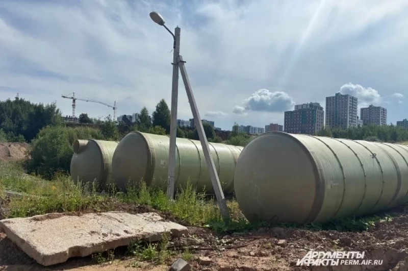 Баки для сточных вод.