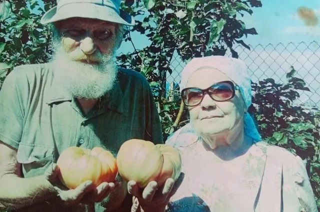 На фото: Валентина Гаркалова с мужем