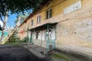 На первом этаже этого же здания располагается трамвайно-троллейбусное управление «Костромской переулок».