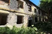 А дом №21 по соседству уже не спасти — он разрушен полностью.