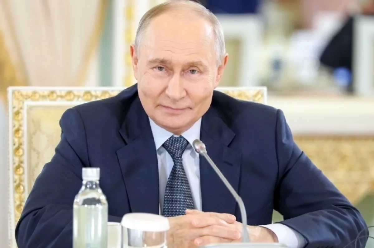 Путин отметил роль железнодорожников в снабжении войск в зоне СВО