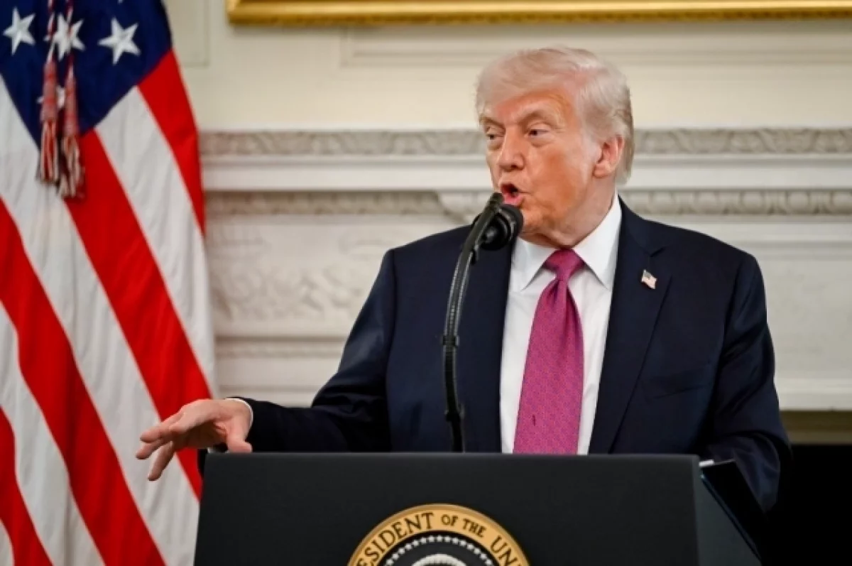 Трамп репостнул фото с приглашением посетить Сербию