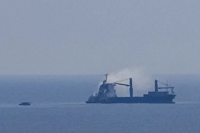 В акватории Чёрного моря ударами реактивных «Гераней» и «Бандеролей» поражены ещё три грузовых судна, забитых под завязку военным имуществом и вооружением для украинской армии.