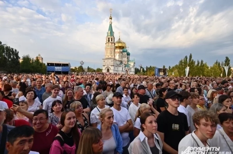 Праздничные мероприятия собрали более 75 тысяч человек.