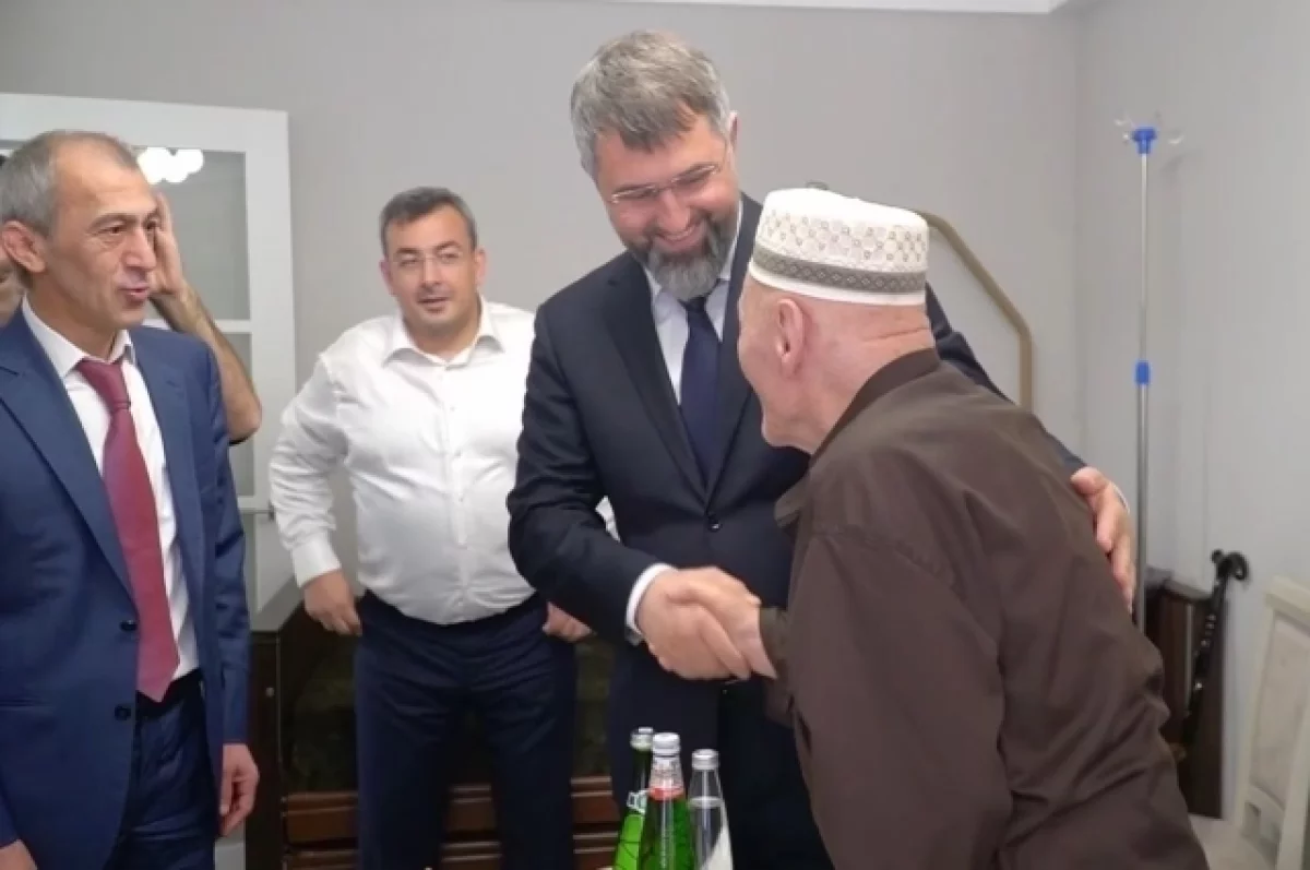 В Дагестане ветерану Великой Отечественной войны подарили новую квартиру