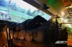 Седьмой вагон — штабной. Но по пути к нему приходится пройти даже через "трупы". 