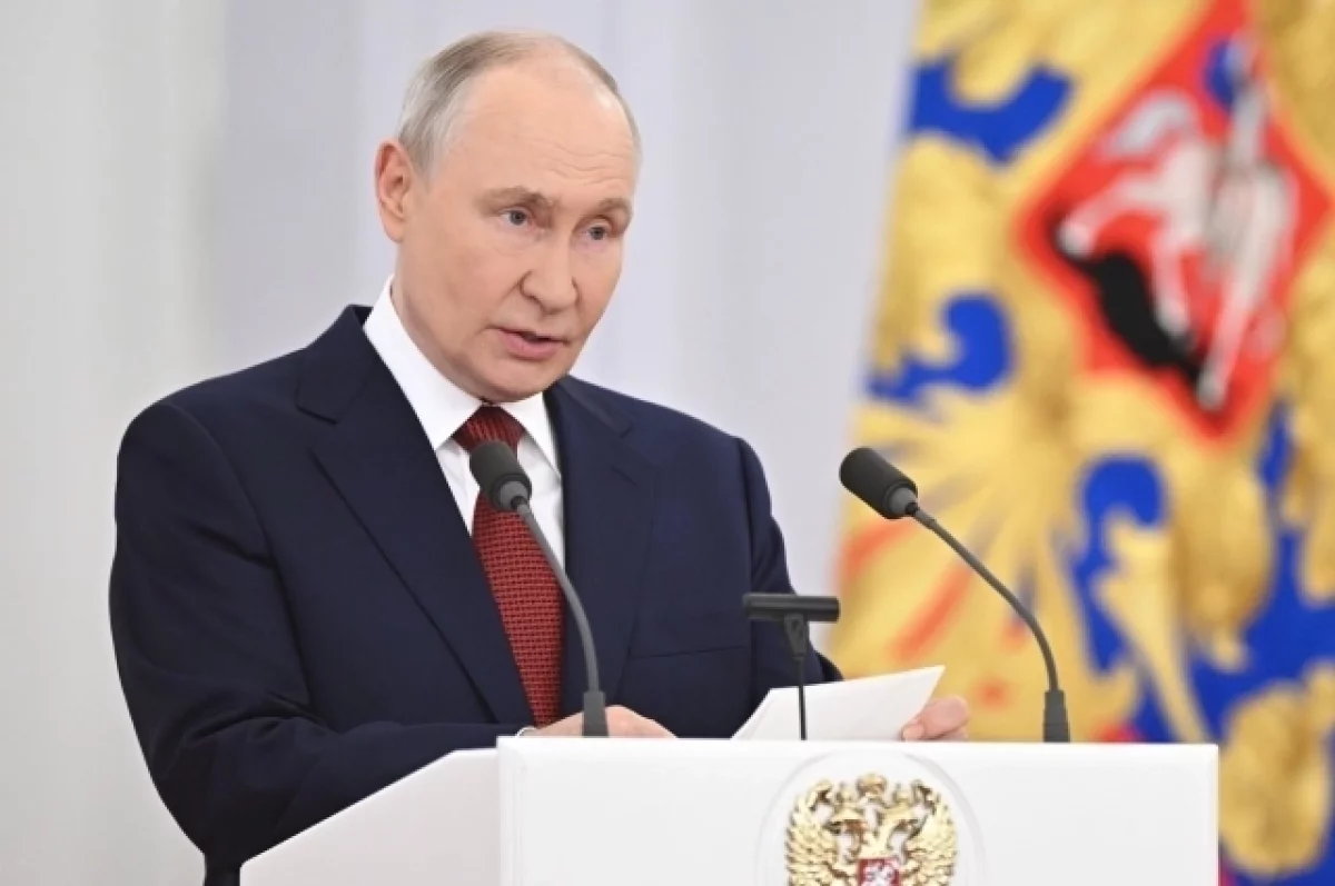 Путин встретился с Машковым и обсудил 150-летие Союза театральных деятелей