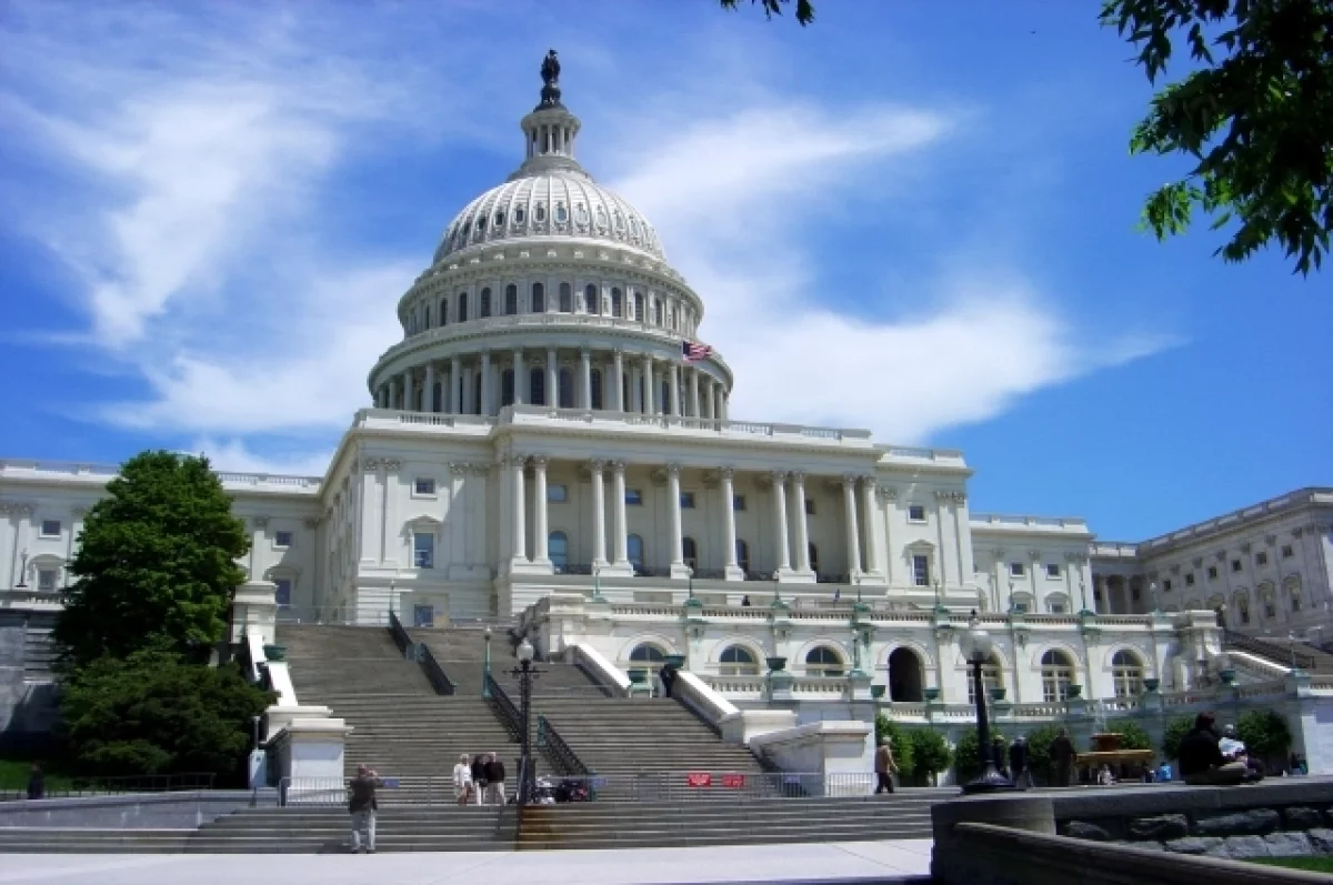 В США обсуждают новый вариант ускоренного голосования по санкциям против РФ