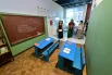 Некоторые зоны выставки переносят посетителей на 30–50 лет назад, воссоздавая атмосферу прошлых десятилетий. Здесь кто-то с ностальгией вспомнит знакомые детали, а молодое поколение с удивлением узнает, что вместо маркеров на доске писали мелом, а столы были самыми настоящими школьными партами.