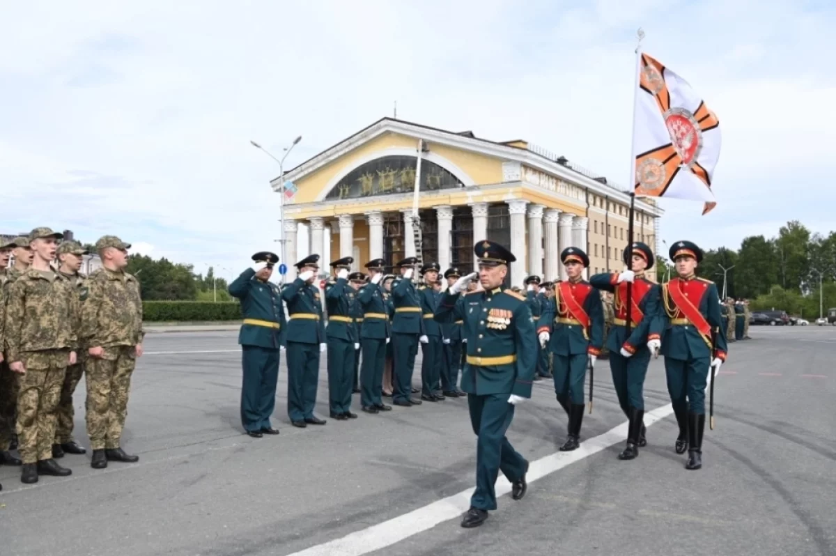 В Карелии вручили боевое знамя отдельной железнодорожной бригаде