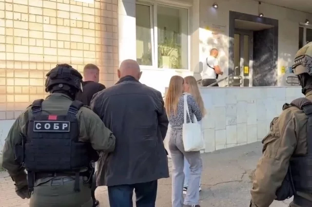 Следственные действия с одним из фигурантов в псевдооздоровительном центре