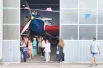 Самыми желанными гостями в музейном ангаре были дети. 
