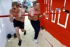 Без чувства локтя полосу препятствий пройти невозможно.