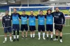 Команды вышли на футбольный матч. 