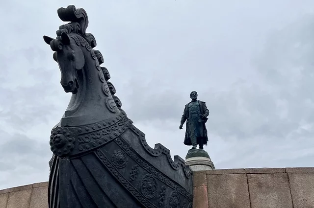Памятник Афанасию Никитину - визитная карточка Твери.