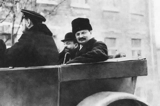 Лев Троцкий в 1917 году.