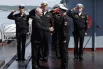 Президент России Владимир Путин на ракетном крейсере «Варяг». Второй слева на втором плане – командир Гвардейского ордена Нахимова ракетного крейсера «Варяг», капитан 1-го ранга Константин Петров. Справа – командир 36-й дивизии надводных кораблей Приморской флотилии разнородных сил Тихоокеанского флота Алексей Ульяненко.