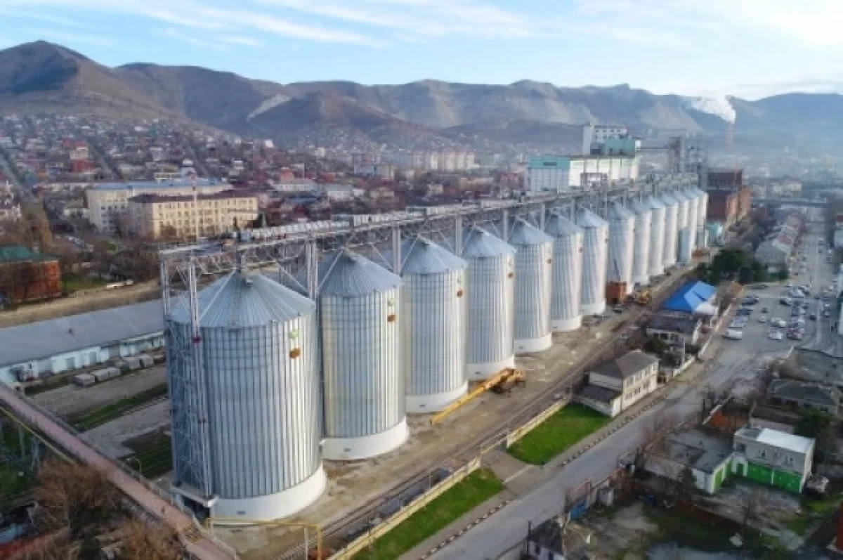 В Новороссийске при атаке БПЛА поврежден крупный зерновой терминал